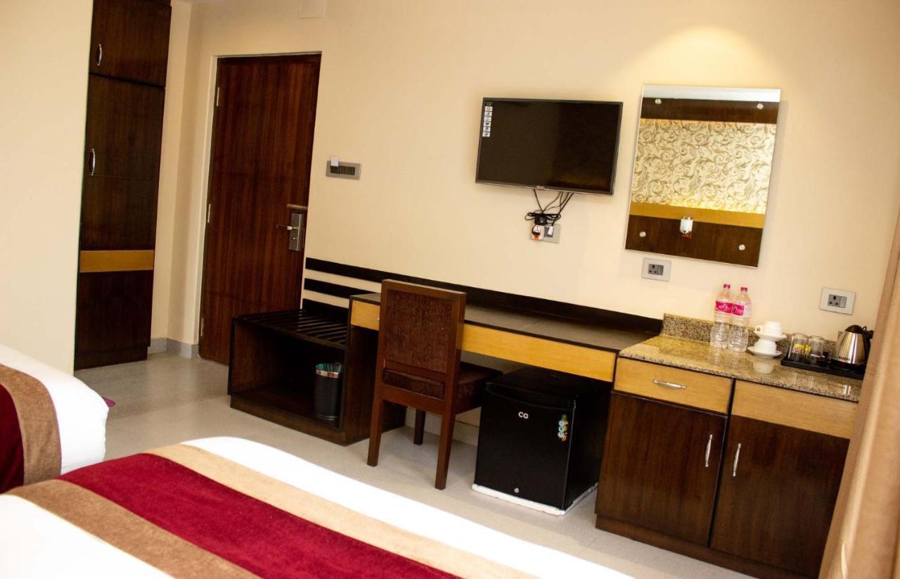 Hotel Silverline Ποκάρα Εξωτερικό φωτογραφία