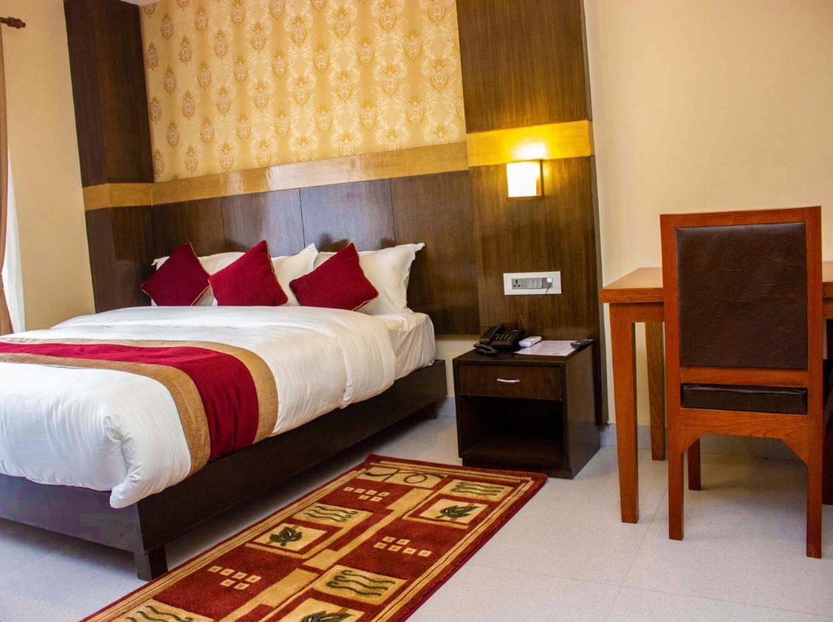 Hotel Silverline Ποκάρα Εξωτερικό φωτογραφία